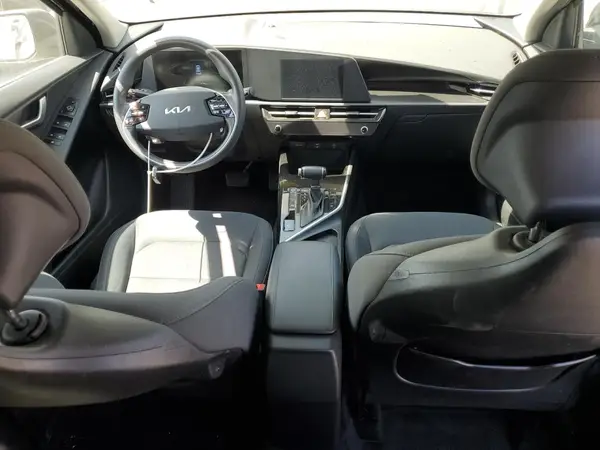 KNDCP3LE3R5195528 2024 KIA NIRO - Image 8