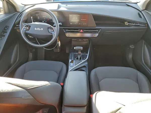 KNDCP3LE3S5234740 2025 KIA NIRO - Image 8