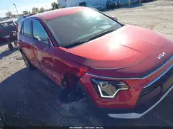 KNDCP3LE3S5307024 2025 KIA NIRO
