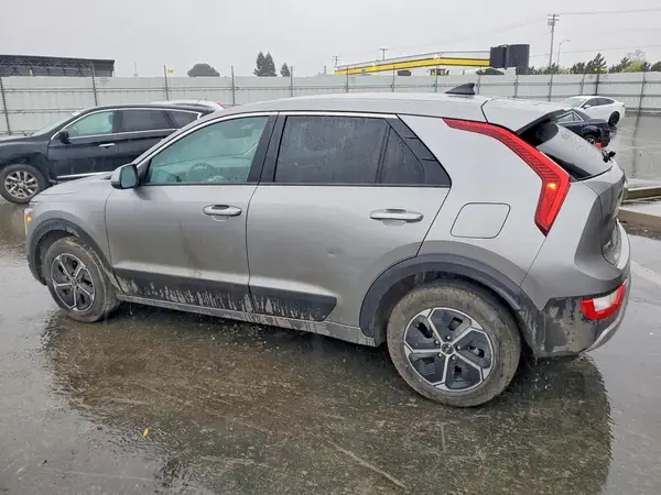 KNDCP3LE3T5317778 2026 KIA NIRO - Image 2