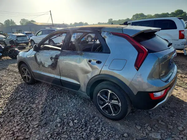 KNDCP3LE3T5328442 2026 KIA NIRO - Image 2