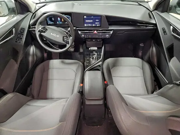 KNDCP3LE4P5065321 2023 KIA NIRO - Image 8