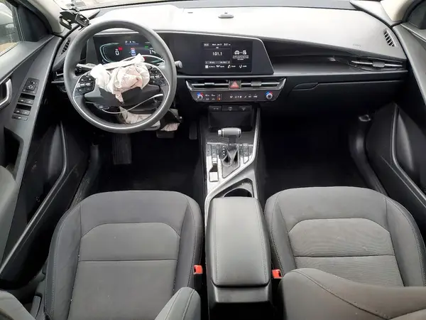 KNDCP3LE4P5070440 2023 KIA NIRO - Image 8