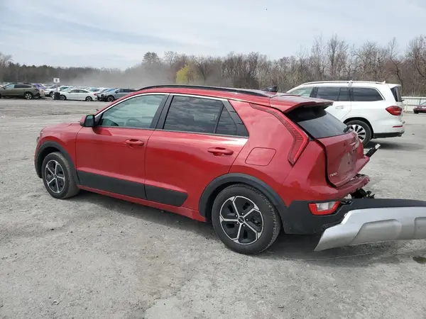 KNDCP3LE4P5094396 2023 KIA NIRO - Image 2
