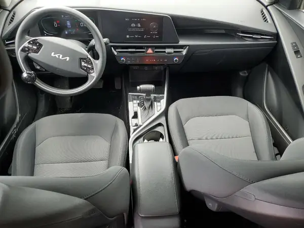 KNDCP3LE4P5094396 2023 KIA NIRO - Image 8