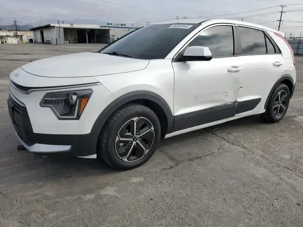 KNDCP3LE4P5100312 2023 KIA NIRO - Image 1