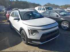KNDCP3LE4S5262353 2025 KIA NIRO