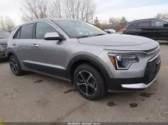 KNDCP3LE4S5310031 2025 KIA NIRO