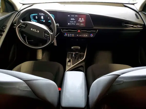 KNDCP3LE4T5316266 2026 KIA NIRO - Image 8