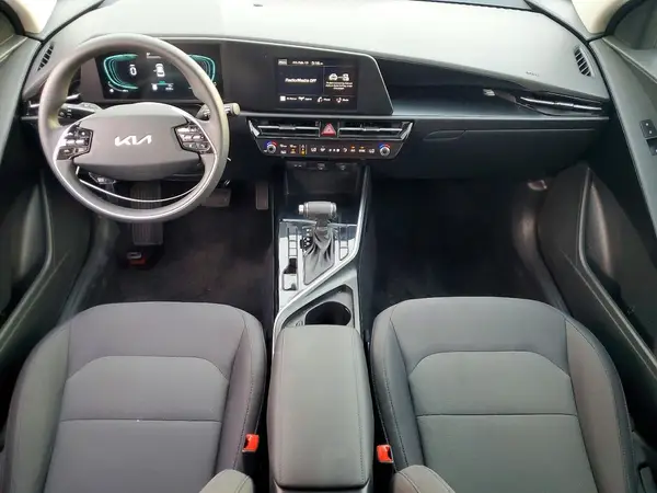 KNDCP3LE4T5318941 2026 KIA NIRO - Image 8