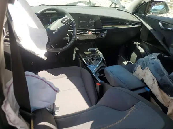 KNDCP3LE4T5323444 2026 KIA NIRO - Image 8