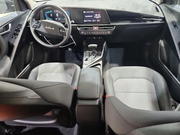 KNDCP3LE4T5324464 2026 KIA NIRO - Image 8