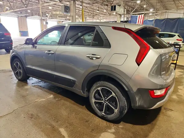 KNDCP3LE4T5329762 2026 KIA NIRO - Image 2