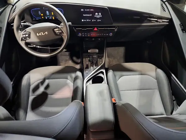 KNDCP3LE4T5329762 2026 KIA NIRO - Image 8