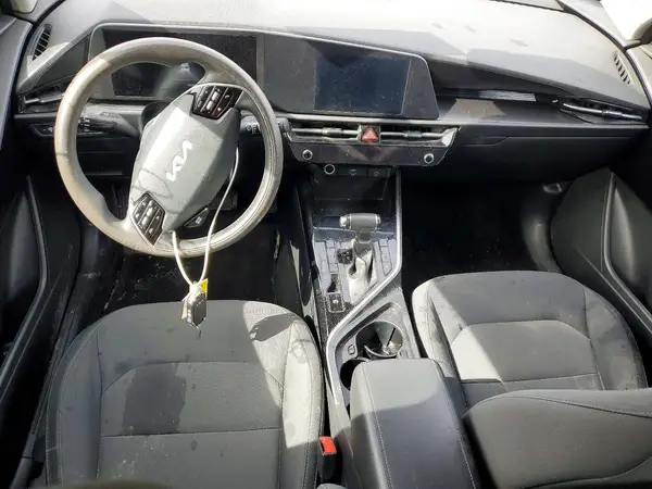 KNDCP3LE5P5064887 2023 KIA NIRO - Image 8