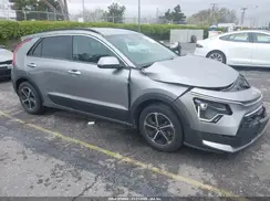 KNDCP3LE5P5090549 2023 KIA NIRO