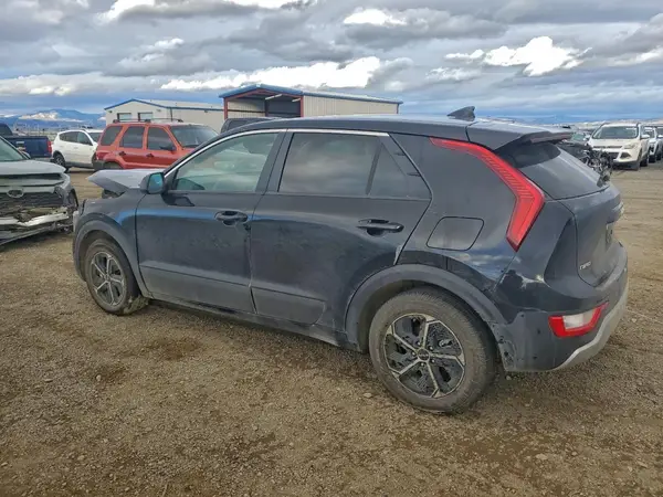 KNDCP3LE5P5091510 2023 KIA NIRO - Image 2