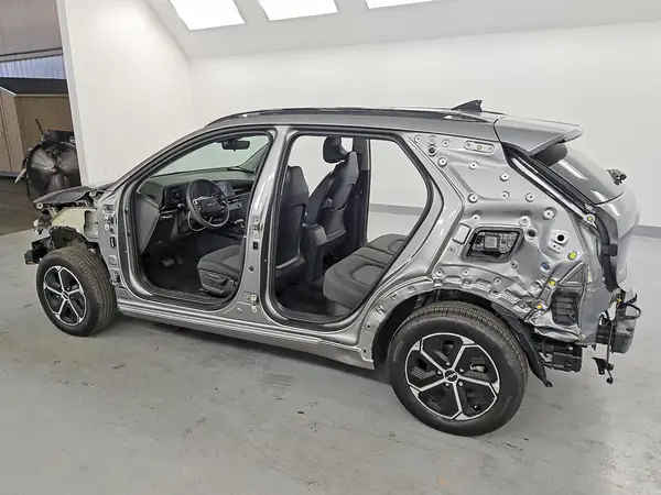 KNDCP3LE5S5229412 2025 KIA NIRO - Image 2
