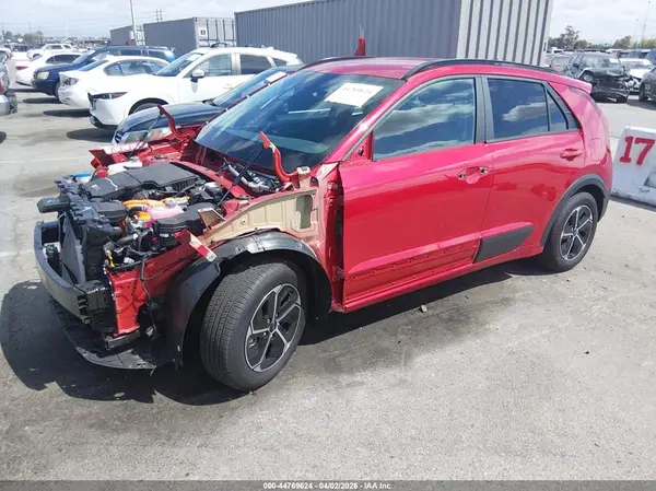 KNDCP3LE5S5243374 2025 KIA NIRO - Image 2