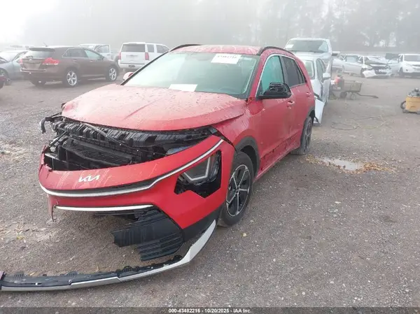 KNDCP3LE5S5299671 2025 KIA NIRO - Image 2