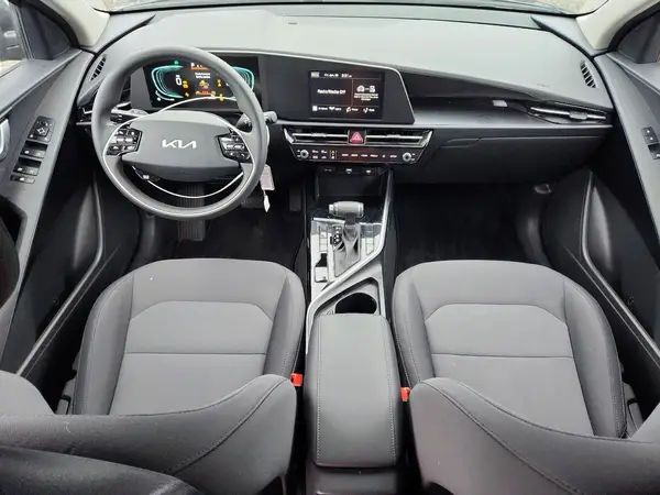 KNDCP3LE5S5306036 2025 KIA NIRO - Image 8