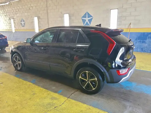 KNDCP3LE5T5316325 2026 KIA NIRO - Image 2