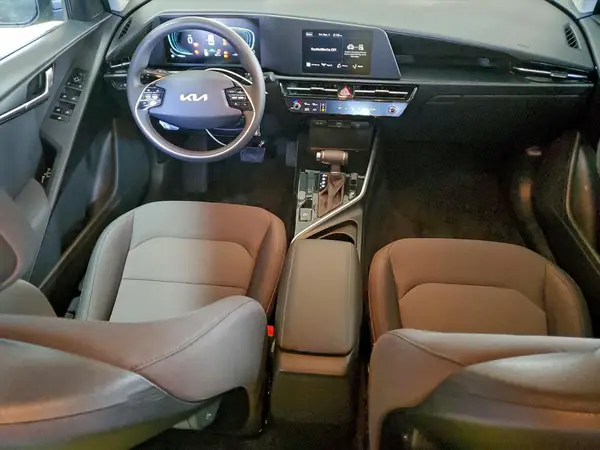 KNDCP3LE5T5316325 2026 KIA NIRO - Image 8