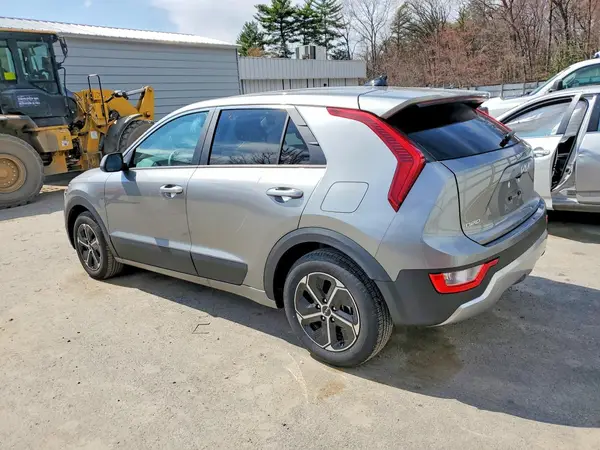 KNDCP3LE5T5326840 2026 KIA NIRO - Image 2