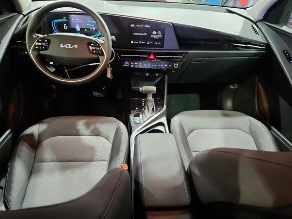 KNDCP3LE5T5327924 2026 KIA NIRO - Image 8