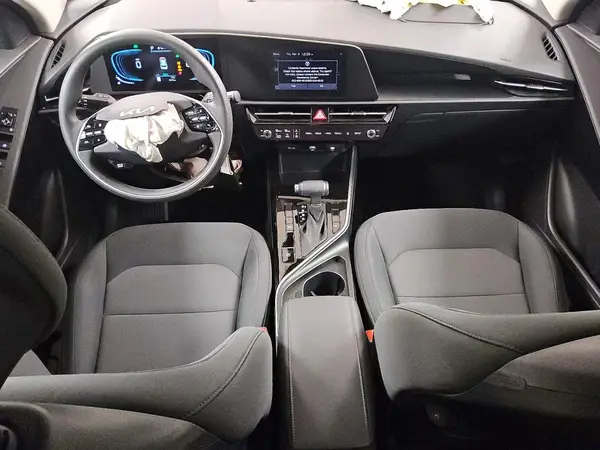 KNDCP3LE5T5328099 2026 KIA NIRO - Image 8