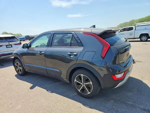 KNDCP3LE5T5329155 2026 KIA NIRO - Image 2
