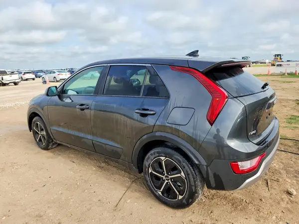 KNDCP3LE5T5332427 2026 KIA NIRO - Image 2