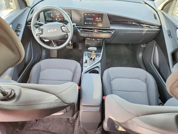 KNDCP3LE5T5332427 2026 KIA NIRO - Image 8