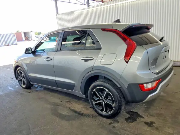 KNDCP3LE5T5337983 2026 KIA NIRO - Image 2