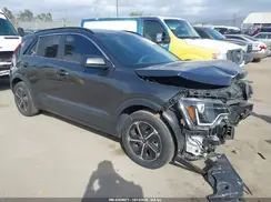 KNDCP3LE6P5087921 2023 KIA NIRO