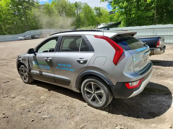 KNDCP3LE6P5087983 2023 KIA NIRO - Image 2