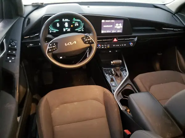 KNDCP3LE6P5088454 2023 KIA NIRO - Image 8