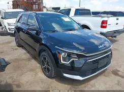 KNDCP3LE6P5090818 2023 KIA NIRO