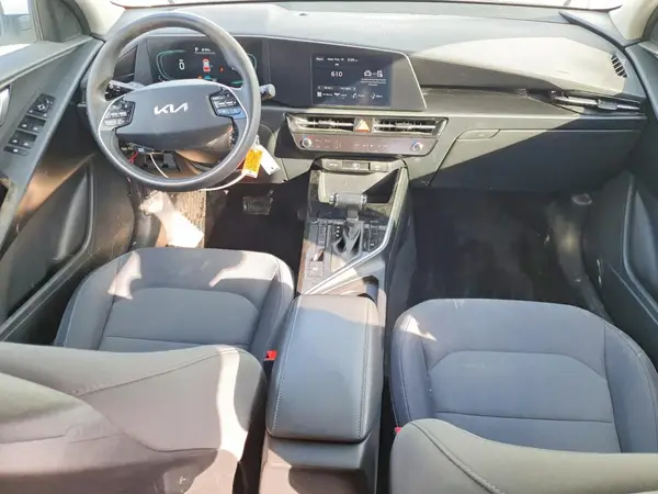 KNDCP3LE6P5114843 2023 KIA NIRO - Image 8