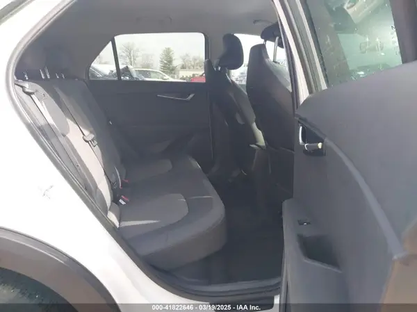 KNDCP3LE6R5164953 2024 KIA NIRO - Image 8