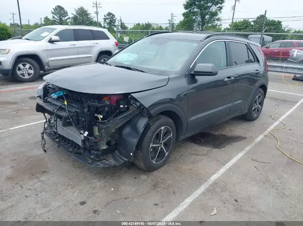 KNDCP3LE6R5174494 2024 KIA NIRO - Image 2
