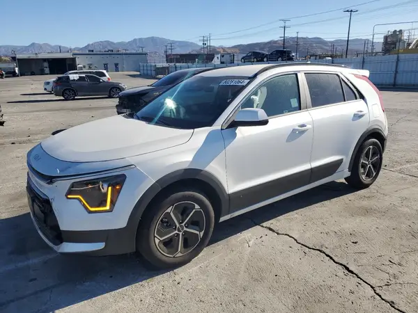 KNDCP3LE6R5184247 2024 KIA NIRO - Image 1