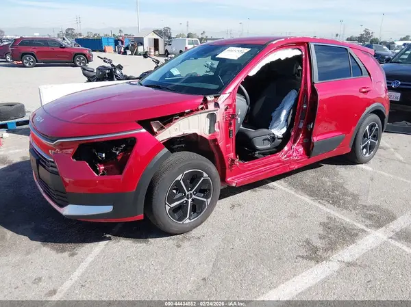 KNDCP3LE6S5255324 2025 KIA NIRO - Image 2