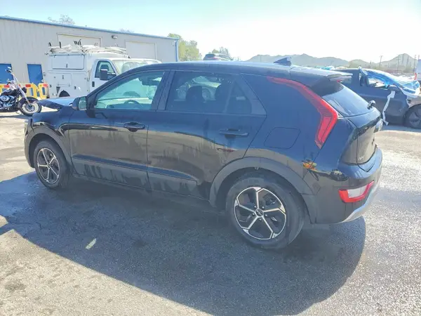 KNDCP3LE6S5299078 2025 KIA NIRO - Image 2