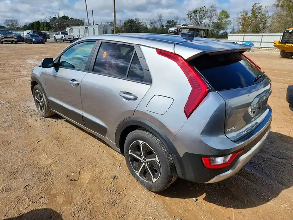 KNDCP3LE6T5326541 2026 KIA NIRO - Image 2