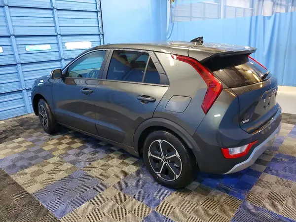 KNDCP3LE6T5329486 2026 KIA NIRO - Image 2