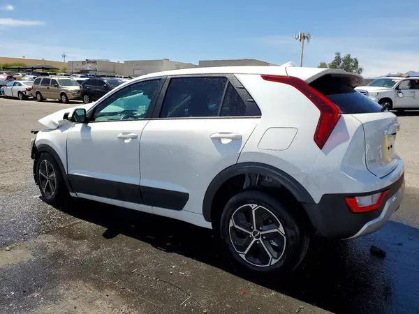 KNDCP3LE6T5330931 2026 KIA NIRO - Image 2