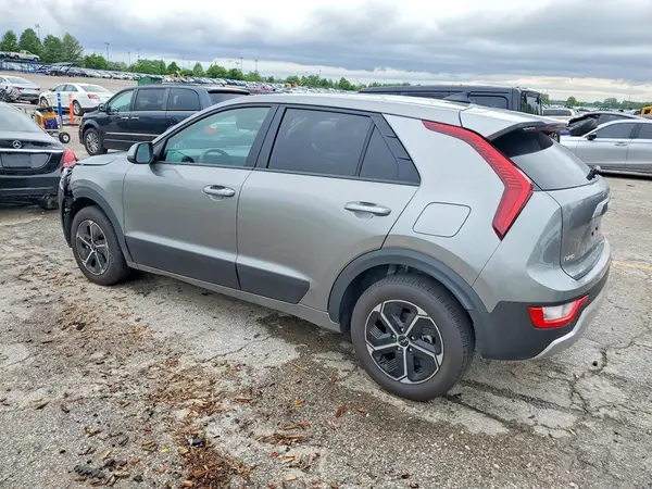 KNDCP3LE6T5332596 2026 KIA NIRO - Image 2