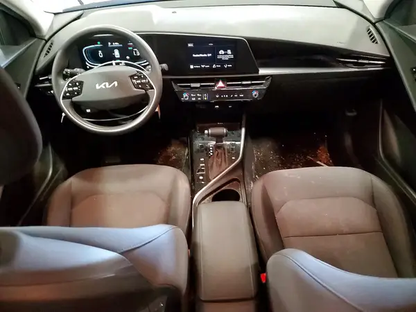 KNDCP3LE7P5038999 2023 KIA NIRO - Image 6