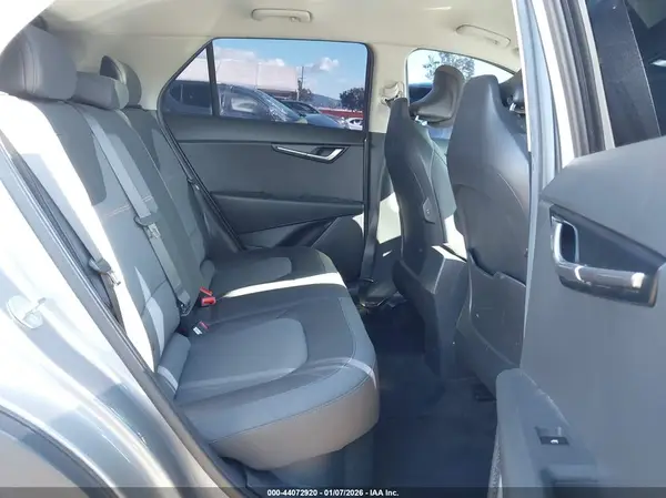 KNDCP3LE7P5089905 2023 KIA NIRO - Image 8
